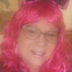 Meet your Posher, Cheryl